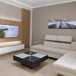 Luis Penthouse